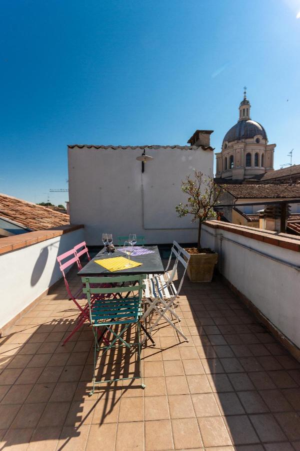 La Terrazza Apartment - Smart Holiday Mantua Dış mekan fotoğraf